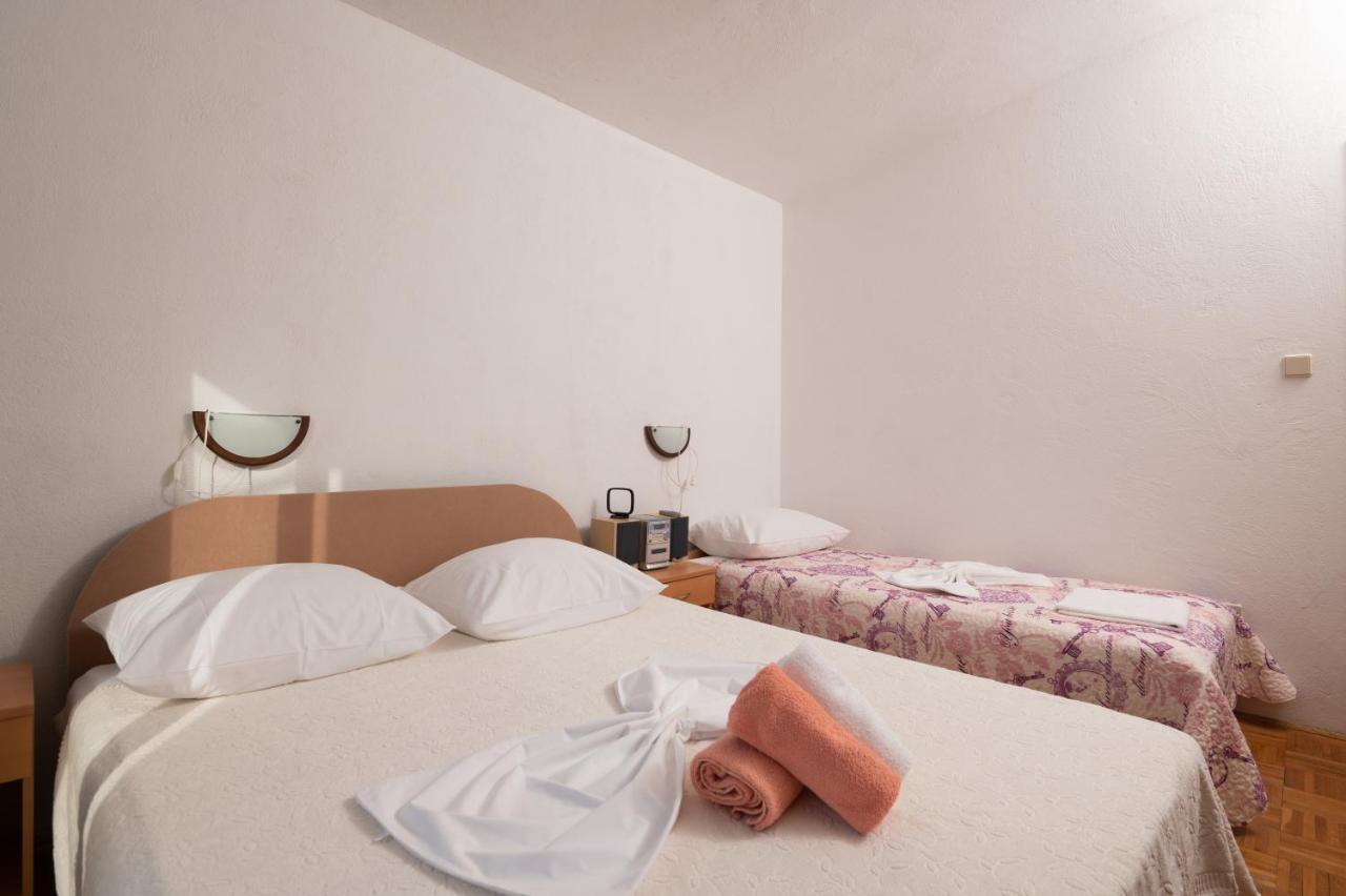 Ražanac Marina'S Apartments מראה חיצוני תמונה