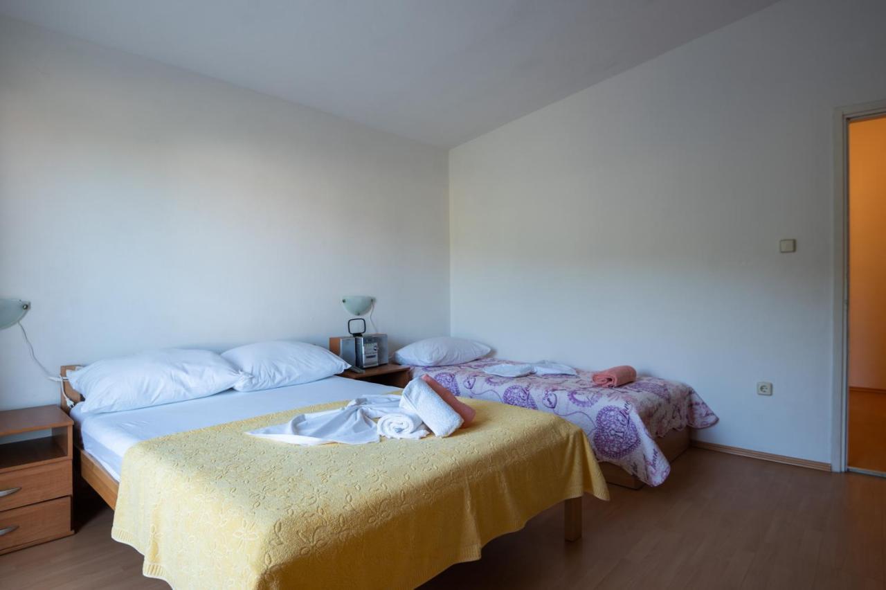Ražanac Marina'S Apartments מראה חיצוני תמונה
